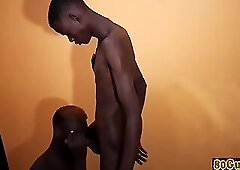 African amateur blowing big black uncut cock