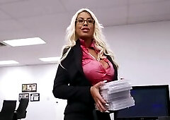 Jules Jordan - Bridgette B Big Tit MILF Gets Dredd's Big Black Cock