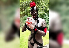 A very sexy summer day in full latex. When my hair is freshly dyed it begins trickling red drops when I sweat. So always get to be careful coz it can 