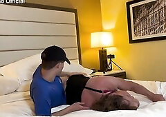 Pizza Chap Banging Crossdresser in Order to Settle the Bill