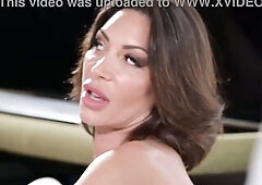 FREE Soft Scene - Sexually Excited Housewife Vittoria Divine Invites Lovers Over For double penetration 3Some GP2892