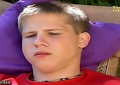 Solo 18yo  twink jerking and cumming outdoor