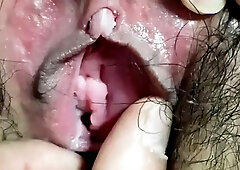 Amateur Korean cutie with tight hairy pussy gives blowjob