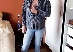 My stepmother always pleases me, that babe gives me her butt so I can cum 3 times.