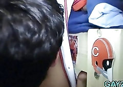 Impromtu gay party in the dorm