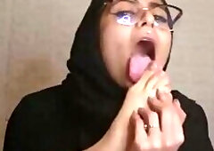 Arab HouseWife Mia Niqab Feet Compilation