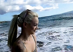 Gorgeous bikini blonde outdoor quickie