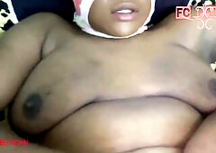 WHEN THE LARGE JOCK ENTERED HER BOOTY GAP THIS BABE SCREAMED LOUD. PLEASE SUBSCRIBE ON RED/SHEER