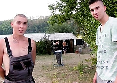 Gay amateur threesome set in Czech woods