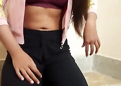 She Told Her Lovers About Her Big Breasts And Showed