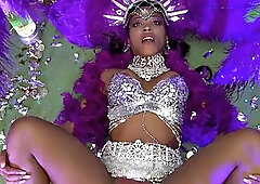 Ebony Dancer Kiki Minaj