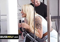 Fit MILF in a sexy workout outfit gets her pussy pounded in HD