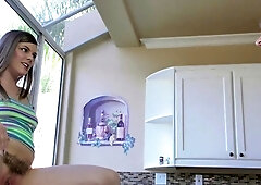 PORNSTAR PLATINUM Adorable Kendra Lynn Enjoys Riding Her