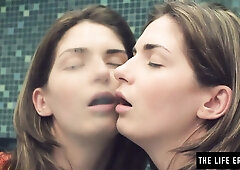 THE LIFE EROTIC Hot brunette watches herself in the mirror as she masturbates