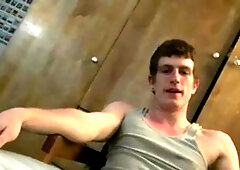 Dick Dorm: Daring Dudes Decide on Better BJs