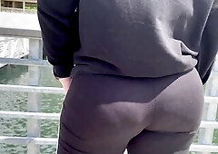 VPL Large Booty Mommy Public Dock