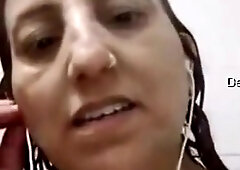 Today Exclusive- Horny Paki Bhabhi Showing Her Boobs