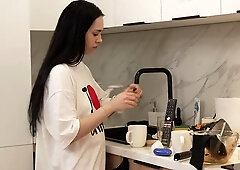 A Lively Threesome. The Night Was Hot, But The Morning Was No Worse. 4K HD Tim Team