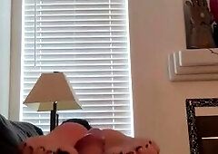 Hot Latin babe soles make my schlong spurt quick in the morning