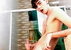 Twinky teen 18+ In The Bathroom - Henry Evans