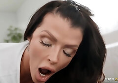 Joslyn James And Xander Corvus In Big Round Ass Filled After Workout - : Ass Pumping W Joslyn