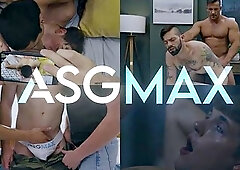 Tardy Hunk Apologizes wt His Cock - NextDoorBuddies