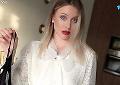 My Stepmom Jerked off Her Panties and Let Me Fuck Her, Tearing Her Tights!