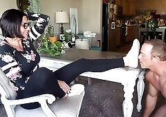 What do u desire, loser... dumbass kneels in advance of me, hands jointly, boner sprouting--that guy starts to grovel on his knees, BEGGING to remove 