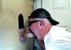 Gloryhole Married Boyfrend Returns To Feed