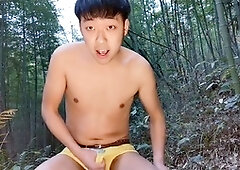 Outdoor solo cum session with a cute Chinese teen in a bamboo forest