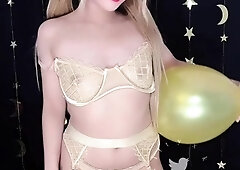 Pink nipple teen fucks her toy
