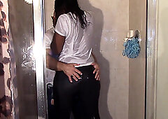 Big Black Butt Grinding White Penis in Shower till they cum