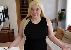 Verified Amateurs - Realtor Is Desperate To Sell He Gives Her A Cumshot On Her Ass Bbc