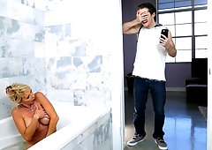 Seduced blonde hottie Tylo Duran jumps on a big boner like a pro