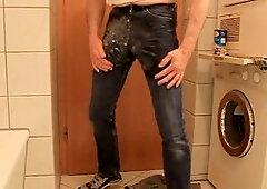 ripped denim donk Levis 501