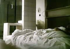 Amateur milf hidden cam