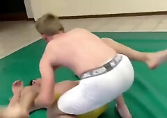 submission wrestle match