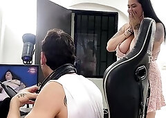 Curvy take all my penis and i will save your secret - ZamanthaLopez